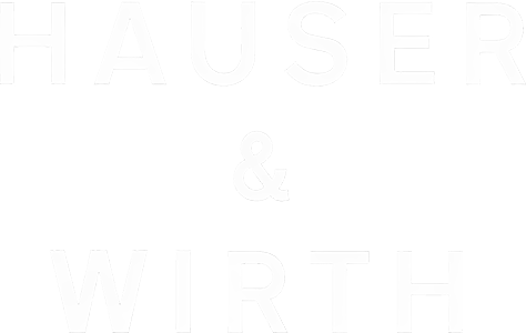 Logo mit schwarzem Hintergrund und weißer Schrift, die 'Hauser & Wirth' sagt.