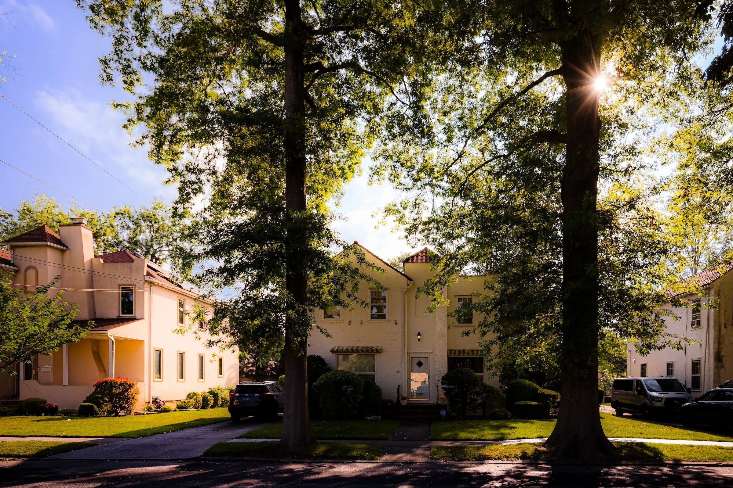 Sunburst At 82-26 235 - Click To Purchase Print