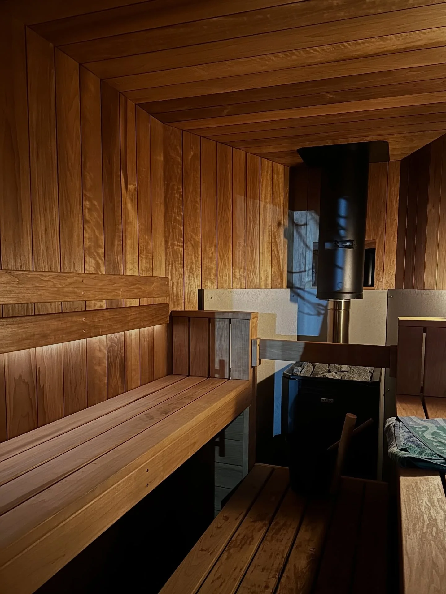 We love our home &hearts;️

Yard Sauna is tucked away at Ham House Stables - a place full of quiet charm, history and everyday life.

There&rsquo;s something grounding about it. 
The rhythm of the yard. 
The animals nearby. 
The sense of history in t