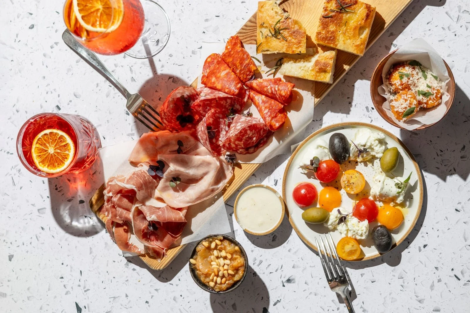 KLASSZIKUS HÚSOS DESZKA 2 FŐRE .jpg