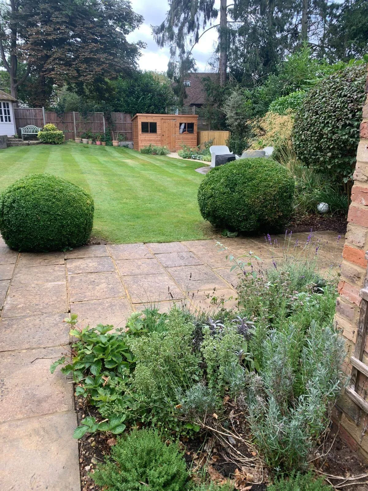 CHALFONT ST GILES - Vivid gardens projects 4 (1).jpg