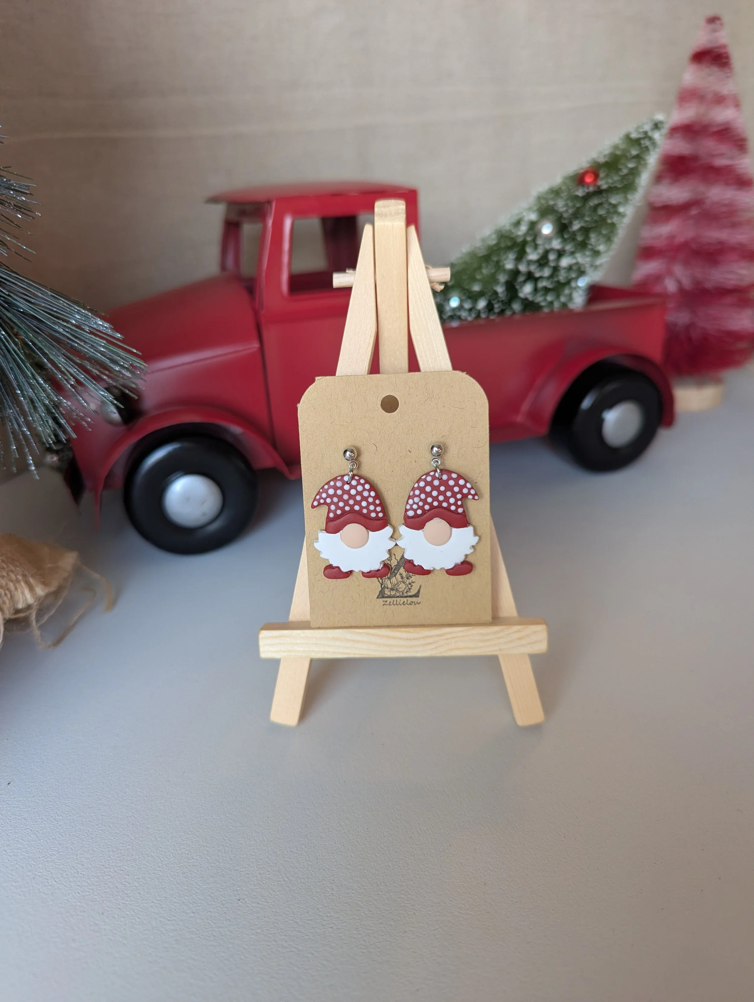 Gnome Dangles