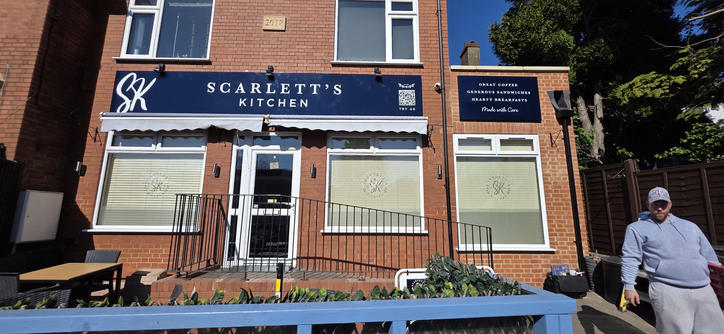 Shop Signwriting, Window Graphics and privacy solution Bedfordshire Luton