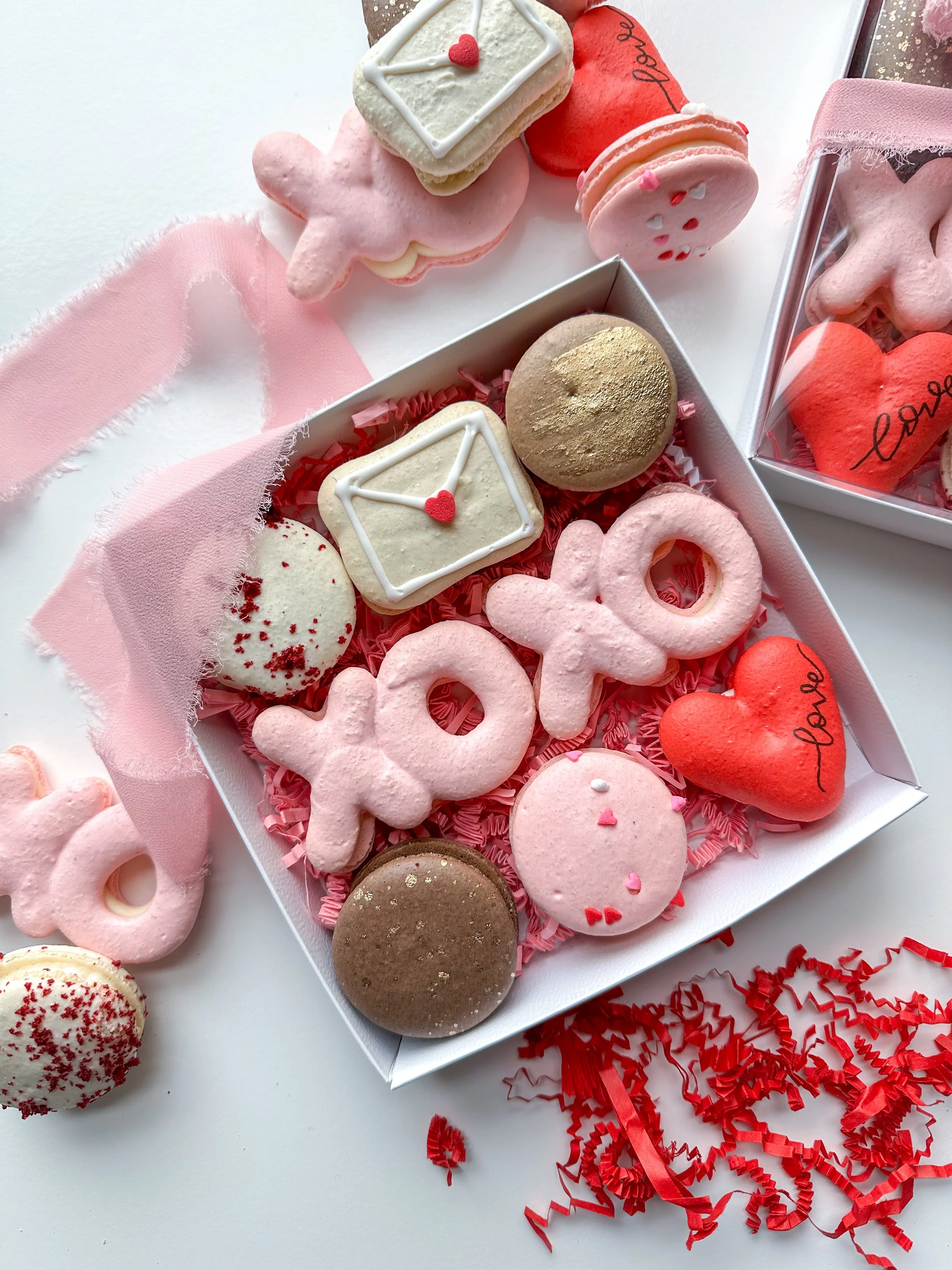 XOXO Macaron Treat Box