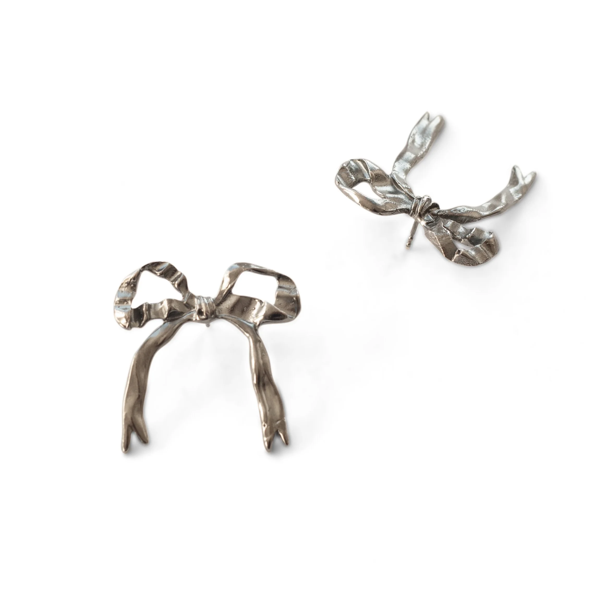 AGE OF INNOCENCE EAR STUDS