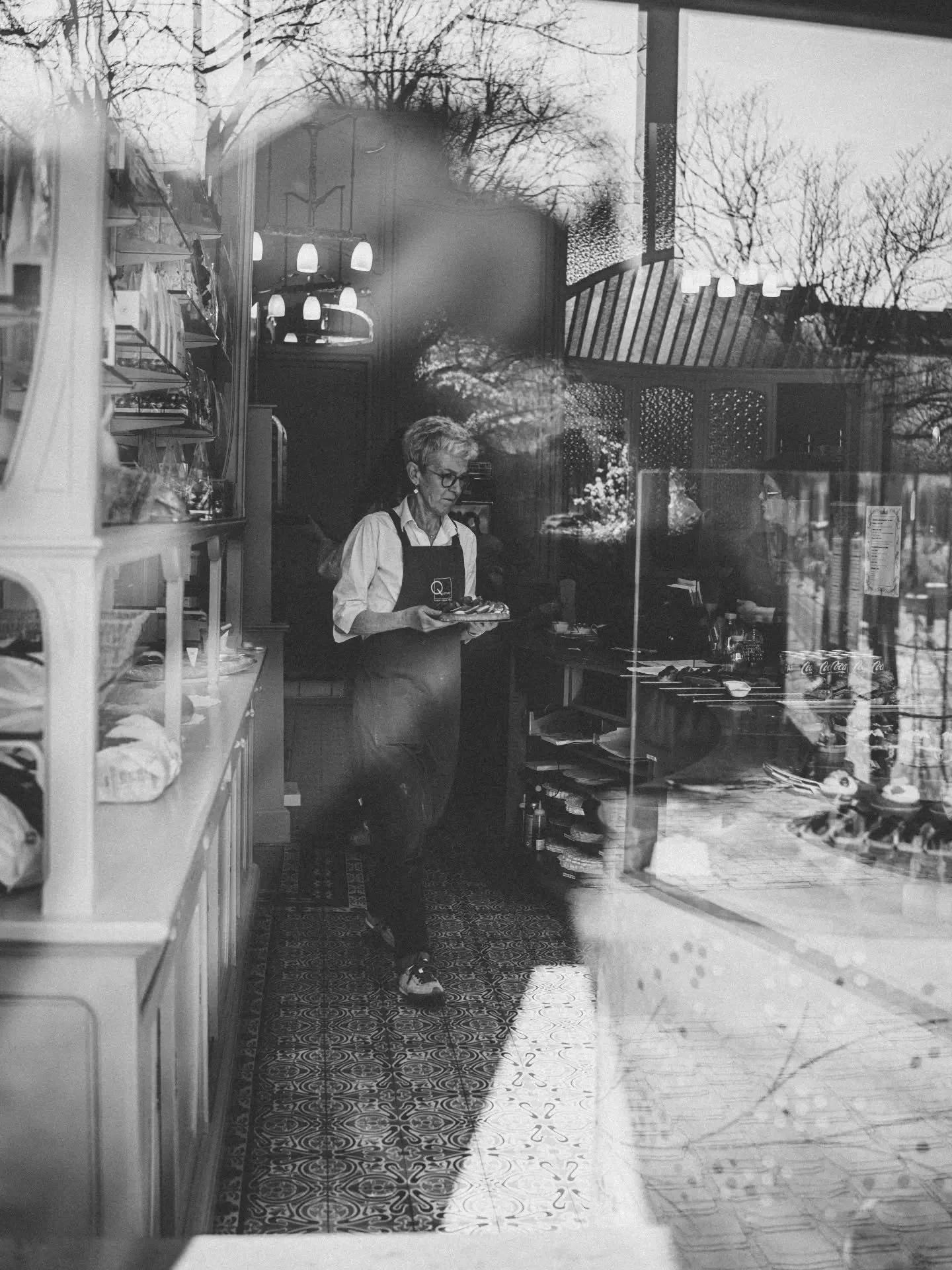 𝙲𝚁𝙰𝚅𝙸𝙽𝙶

Seeking sugar and streetphotography 

#craving #spfyourshot #streetphotographyfrance #upttpu2025 #photoderue