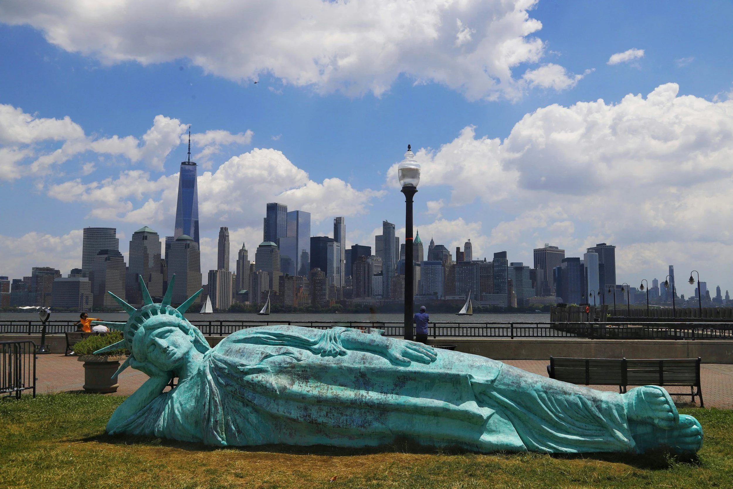 Selling a Business in New Jersey: What Owners Should Know Before Listing