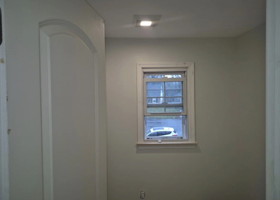 Ceiling light installation