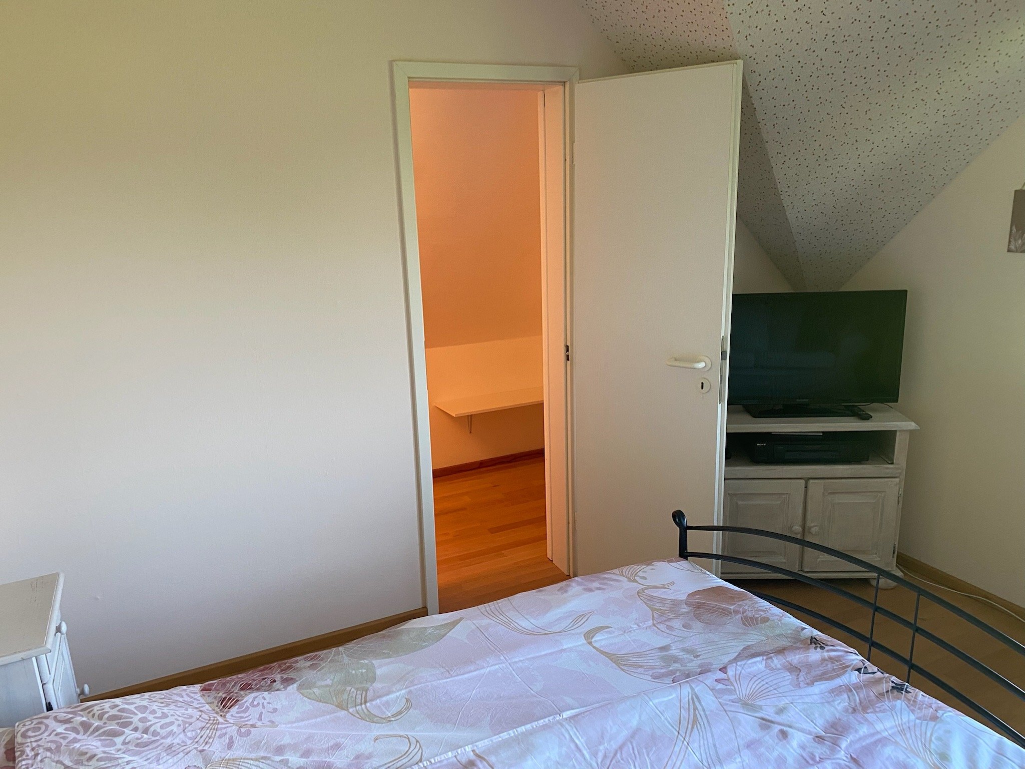 Kamer 2 - Inloopkast