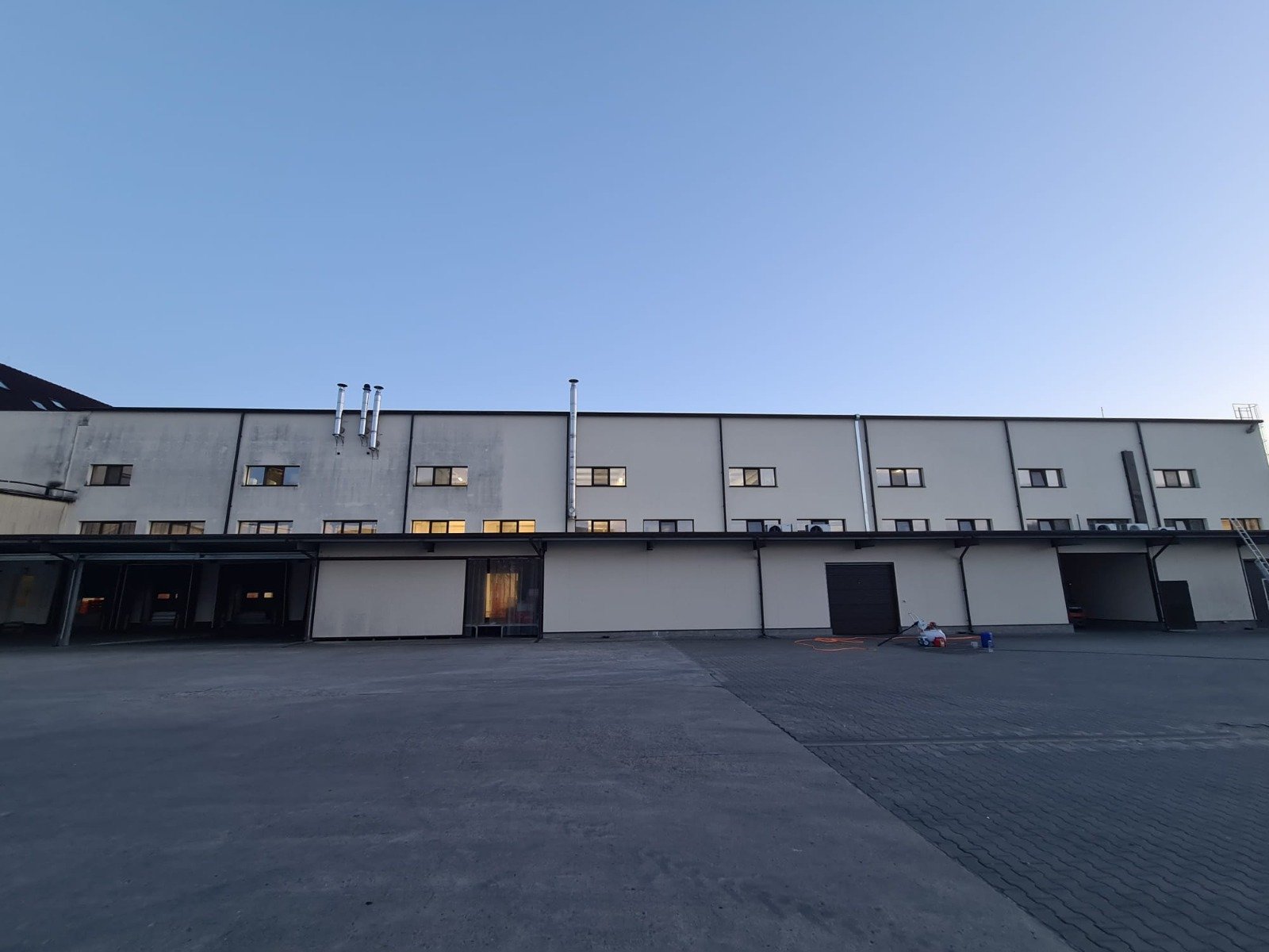 WhatsApp Image 2025-10-19 at 21.44.23 (1).jpeg