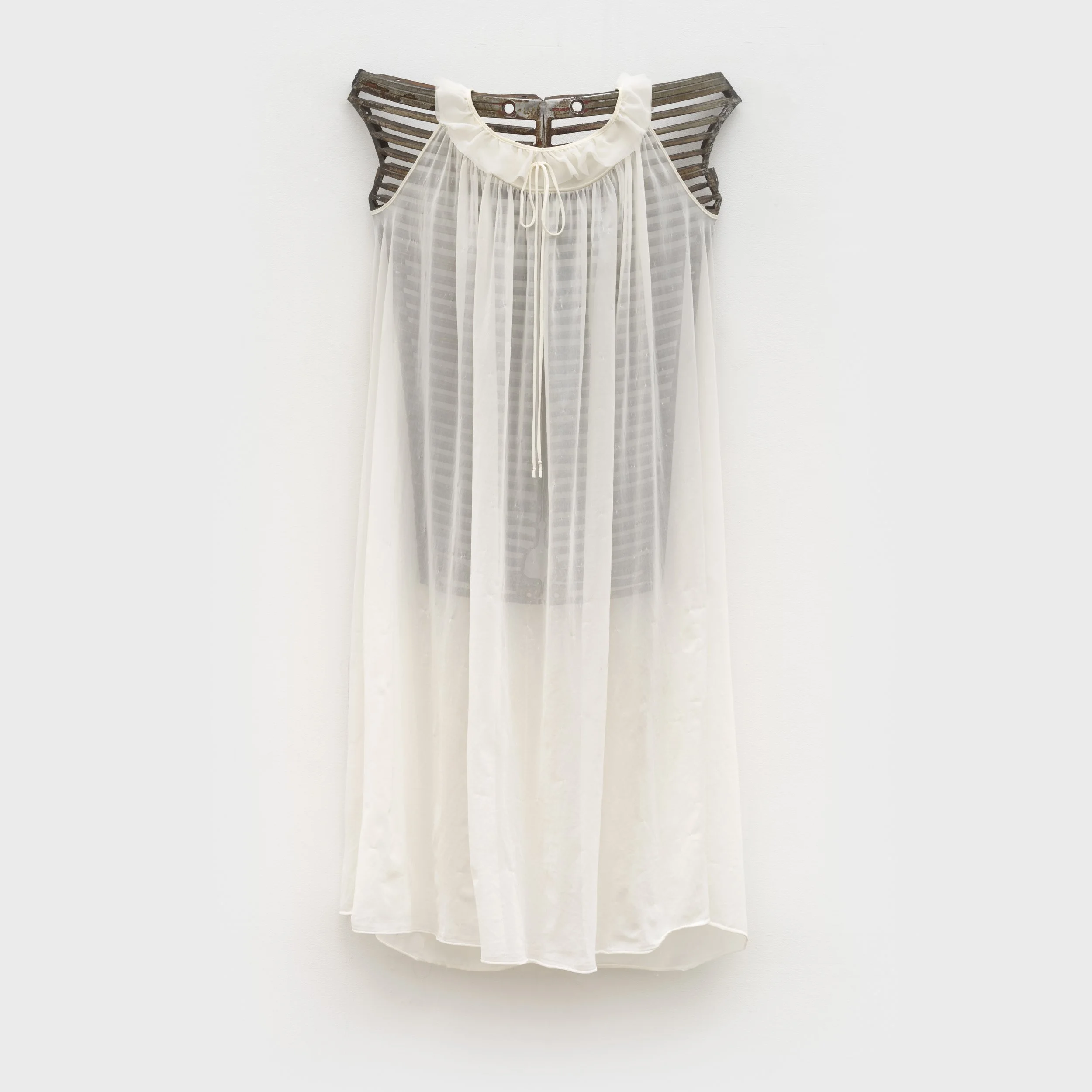 Jonah Dillon
Untitled, 2024
Chevrolet truck grille, nightgown 47 x 22 x 8.5 in