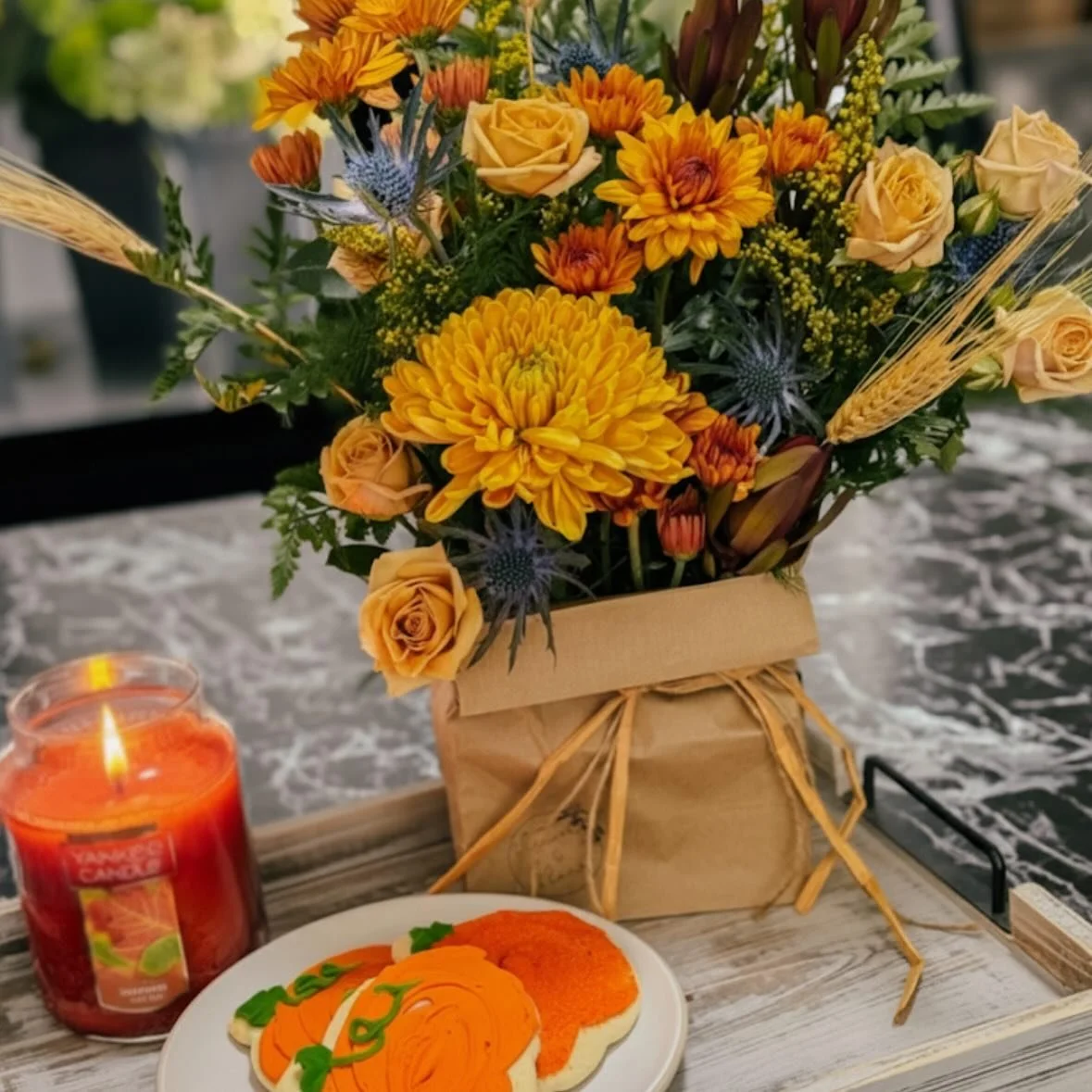 Listen, we get it, a boo basket can be a lot of work… but you can’t go wrong with flowers. Bonus hint: fall smells and baked goods are a close second. #fallflorals