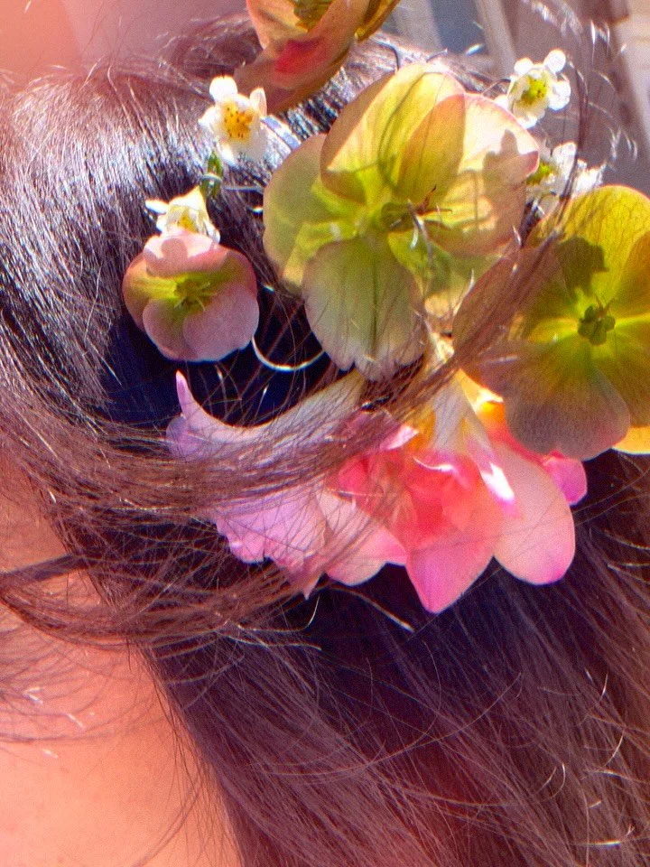 Cue the jazz 🎷
Prom is coming in hot
and we&rsquo;re giving full Gatsby energy

✨ Corsages, but make them 1920s
✨ Floral headbands that scream main character
✨ A little extra&hellip; because subtle wasn&rsquo;t a thing in the 20s

Don&rsquo;t wait &