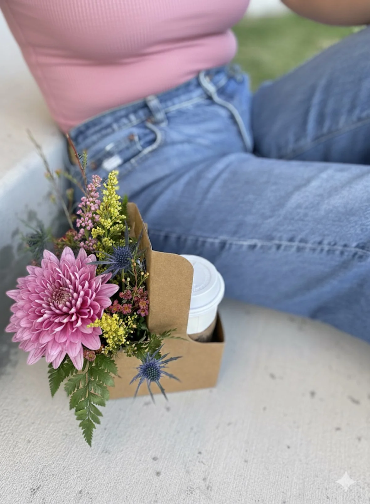 Drink Carrier - Chrysanthemum 