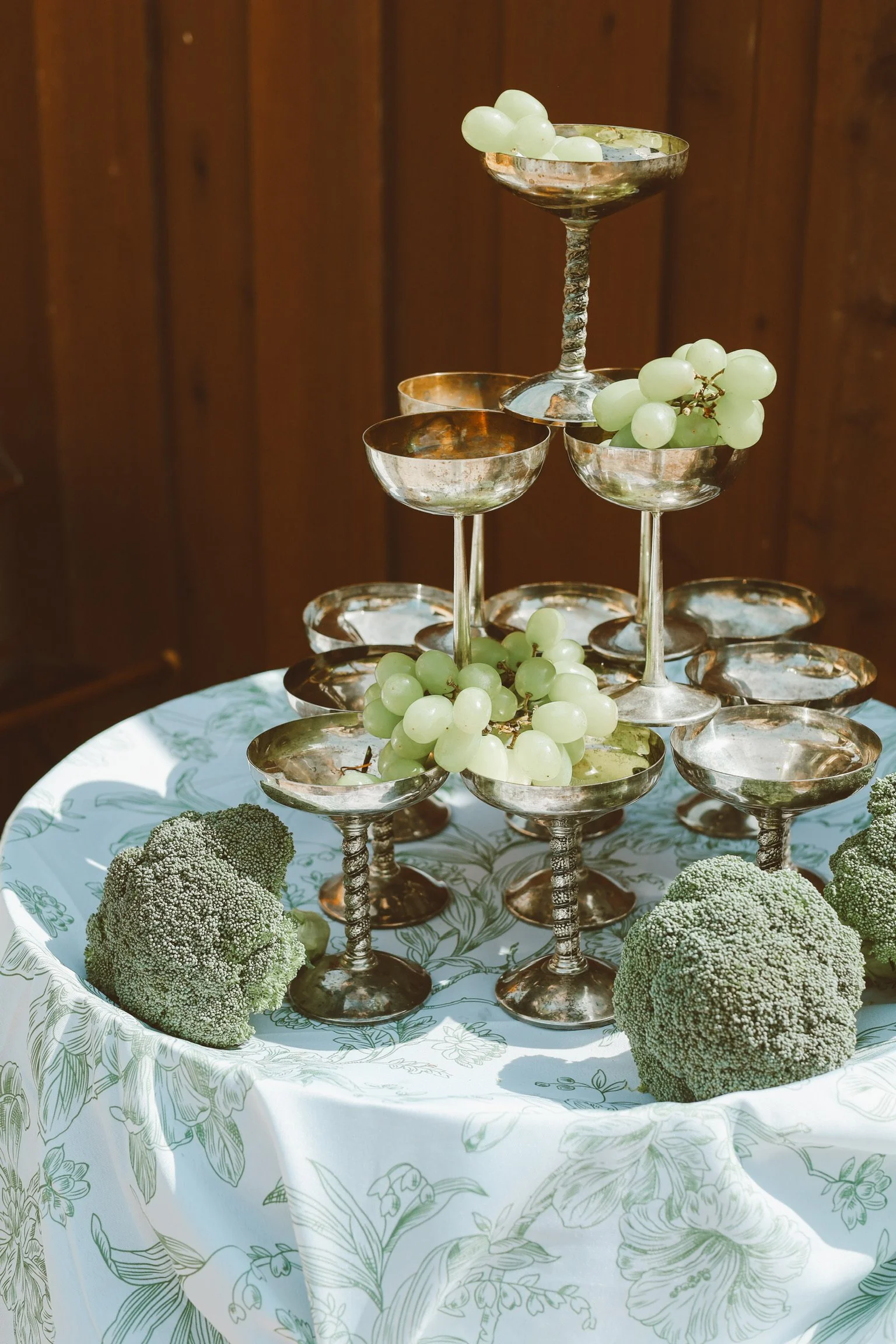 green eng wine grapes.JPG