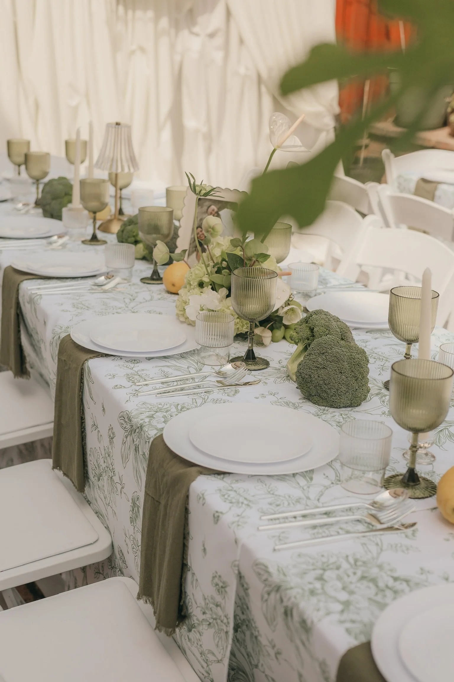 green eng table far.JPG