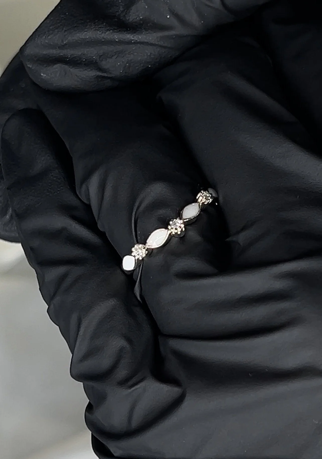 The Evelyn Ring silver