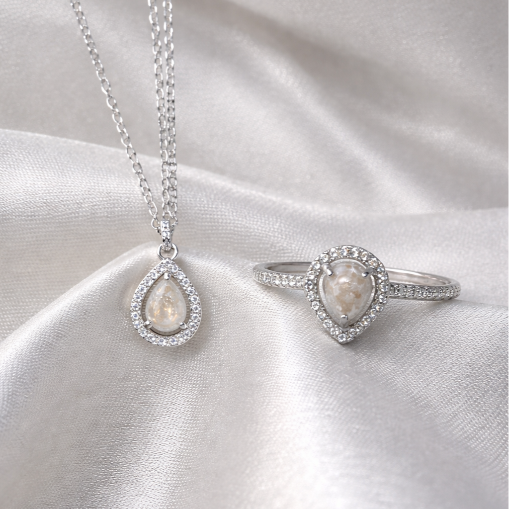 The Floating Aurelia Set - Ring & Necklace