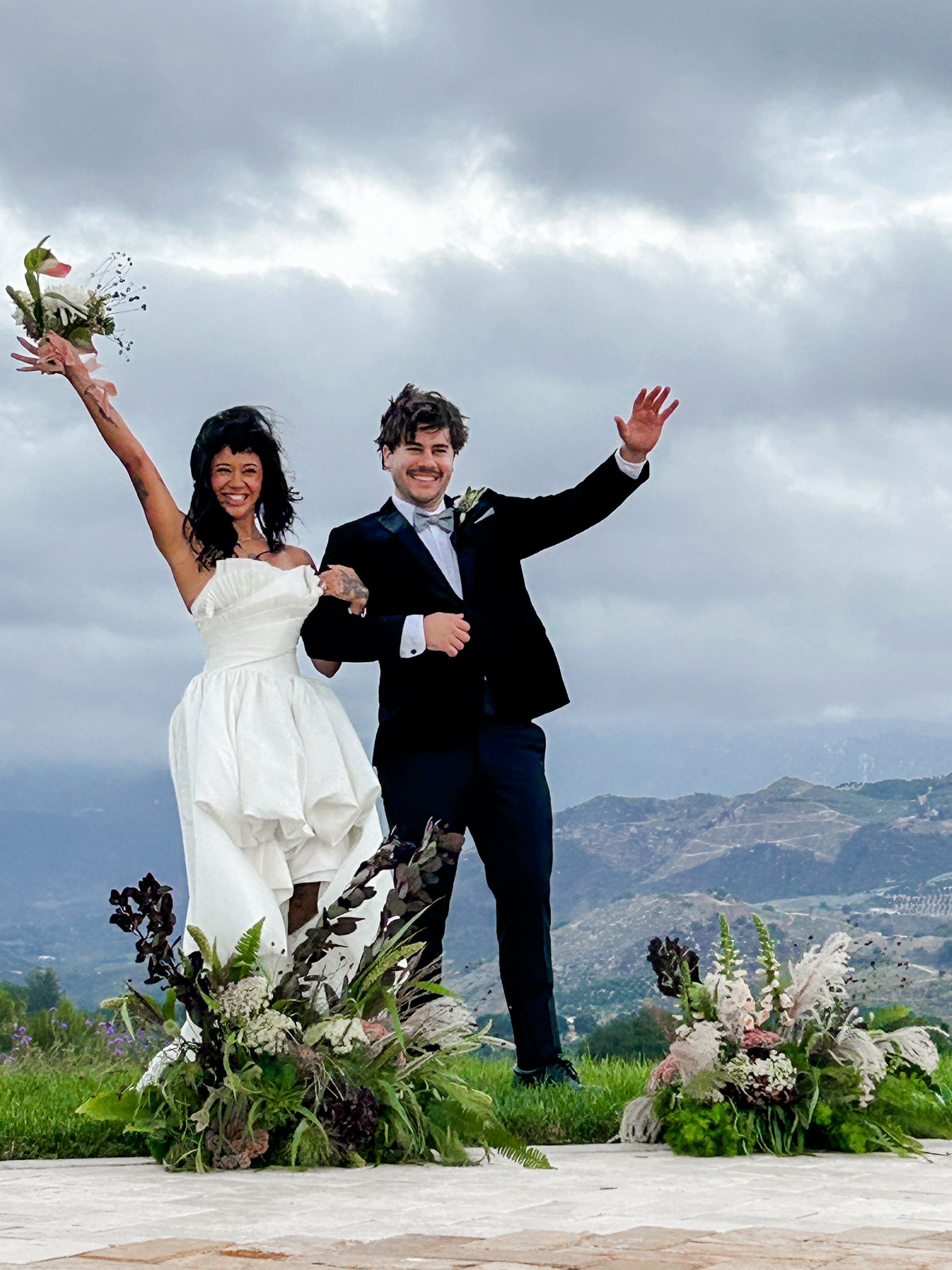 Wedding Floral Planning Guide:  Everything You need to know before hiring a wedding or event florist