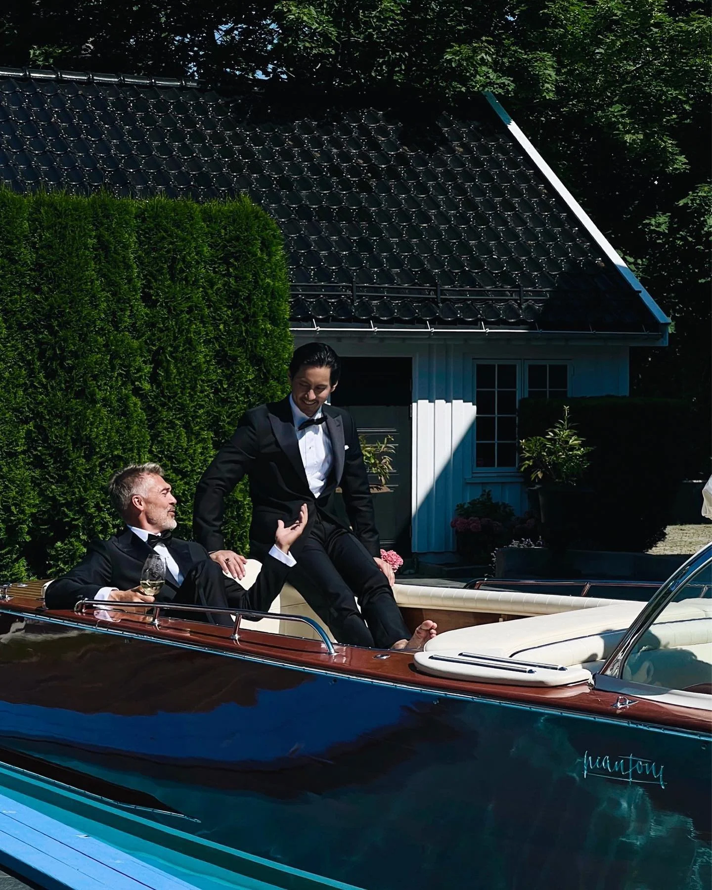 On the job! 🛥️

Some bts from assisting @johnsen shooting the newest Follestad campaign.