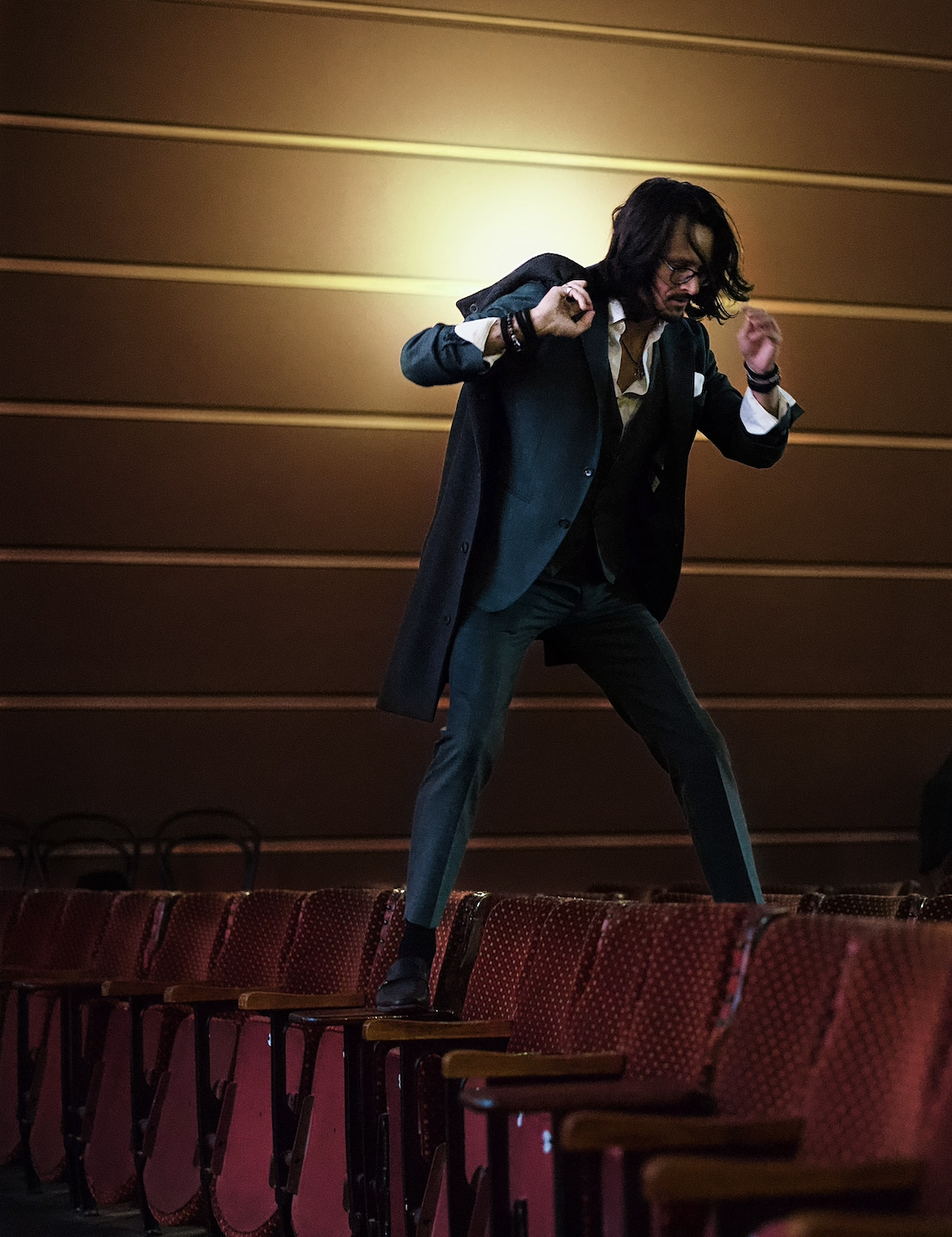 Shot and directed by Nora Tunsli.