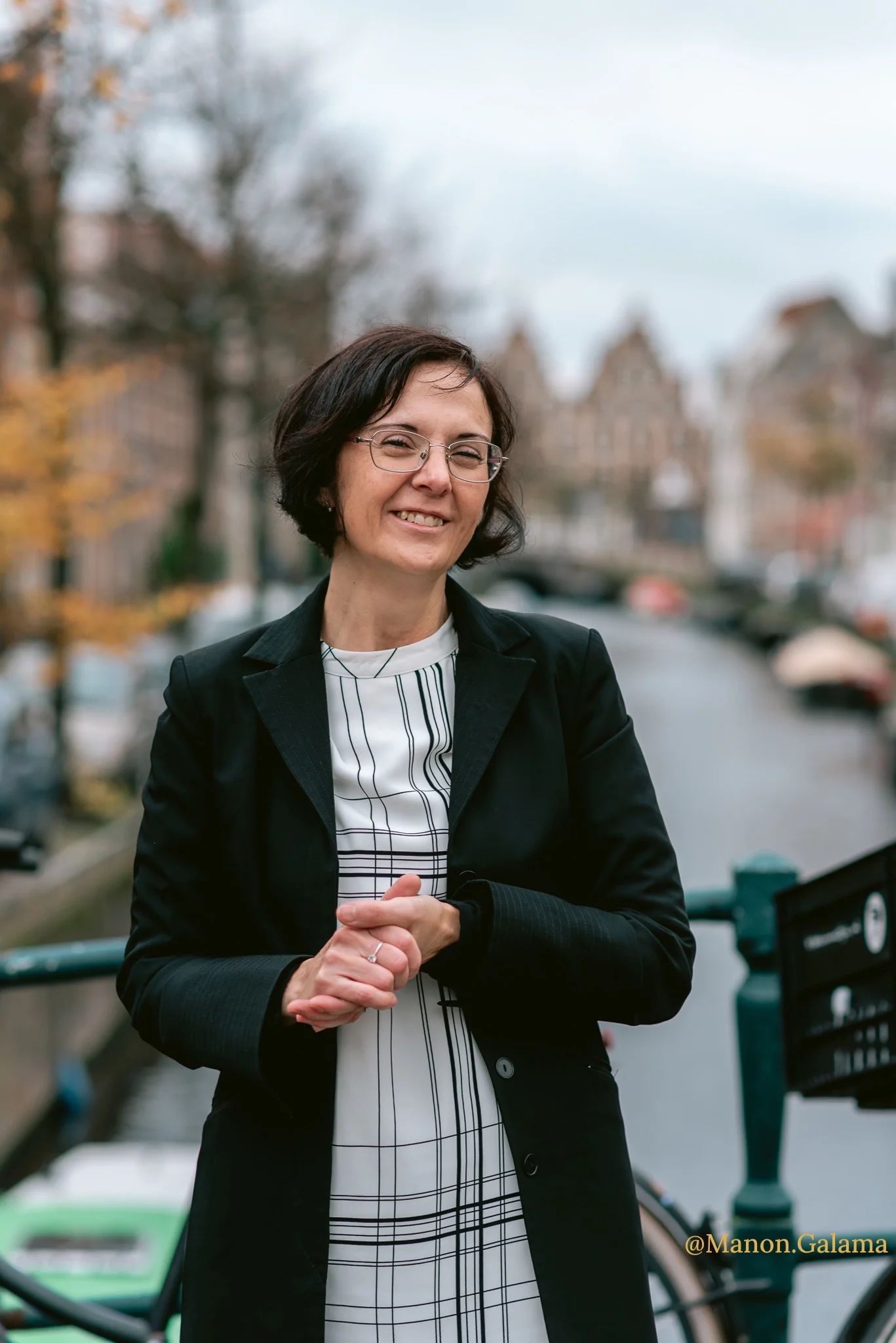 Portret van Marisa Uceda van En-Casa Interiors, interieurstylist en ontwerper in Noord-Holland (Heemskerk, Uitgeest, Alkmaar)