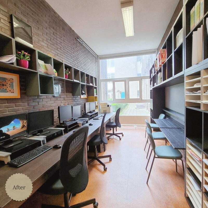 “Industriële kantoorinrichting met maatwerk opbergruimte, dubbele werkplekken".