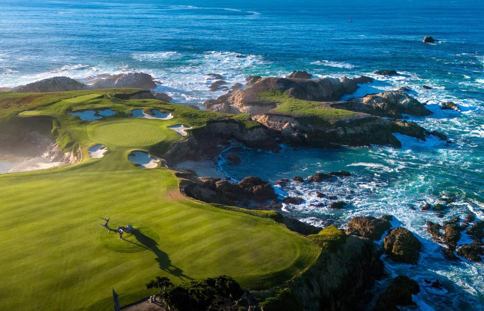 Image du trou 16 de Cypress Point, bord de mer