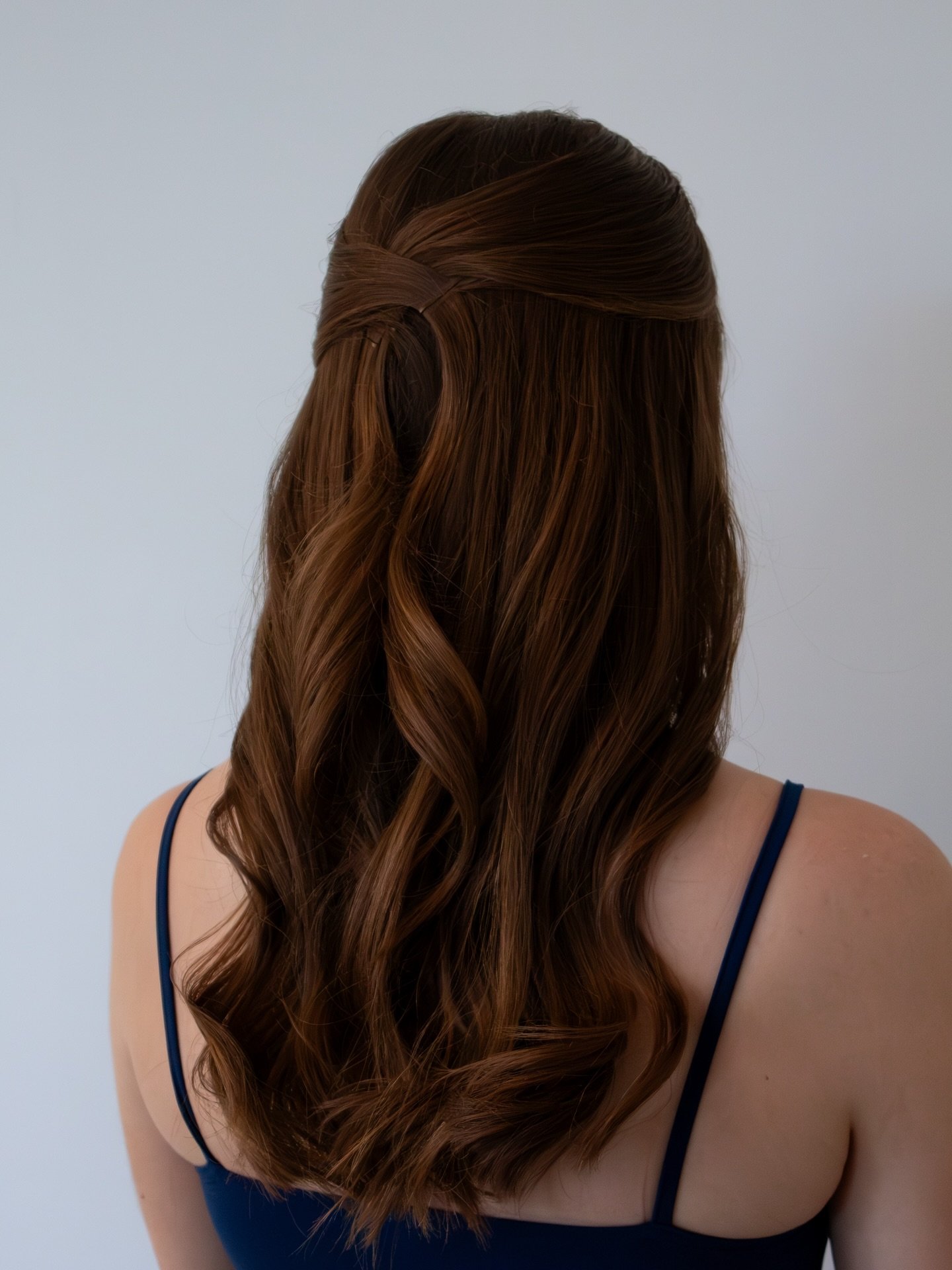 From inspo to reality 💋

&bull;

STYLIST: @madabouthair_ 
TOOLS: @hottoolspro 
PRODUCTS: @lanzahaircare 
CONTENT: @michaelamariedesign @gabby.mandirola