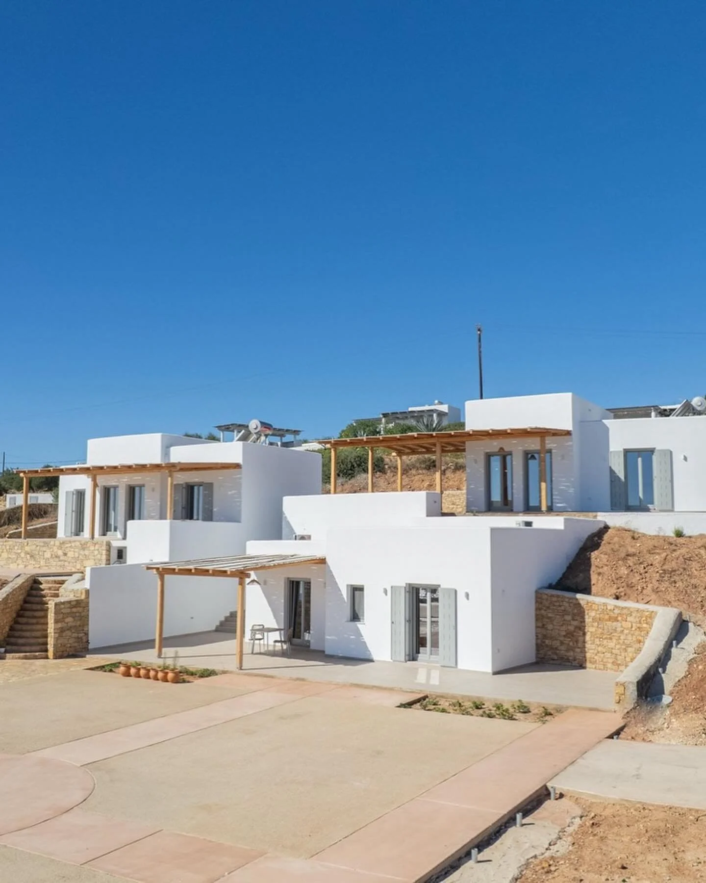 Premium Room with shared bathroom (cost per person)