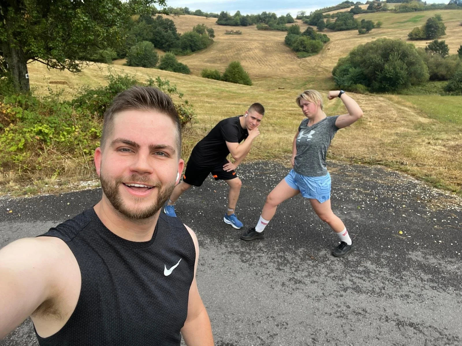 WhatsApp Image 2025-11-24 at 17.20.06_9f9738b5.jpg