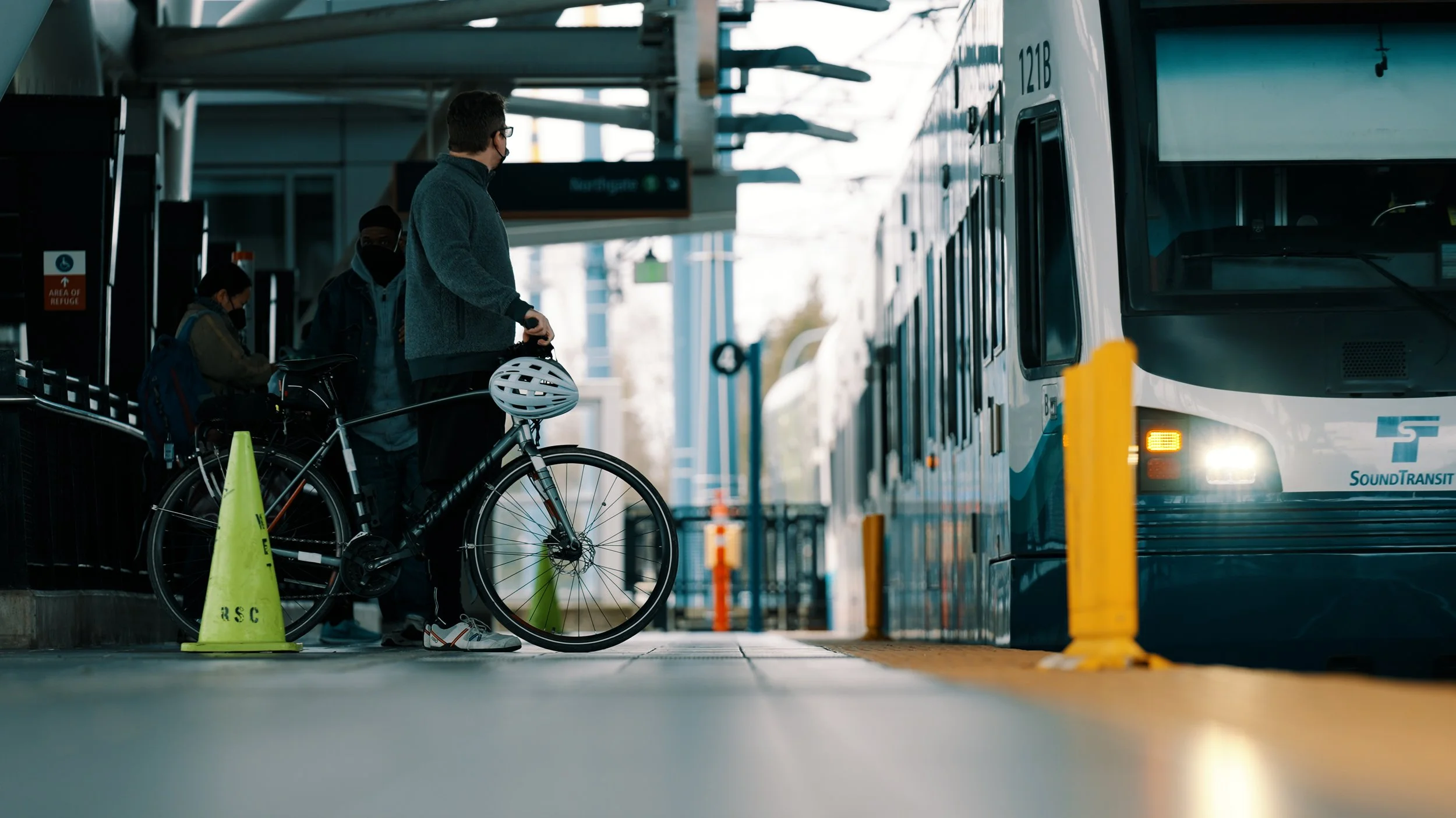 COMMUTE SEATTLE