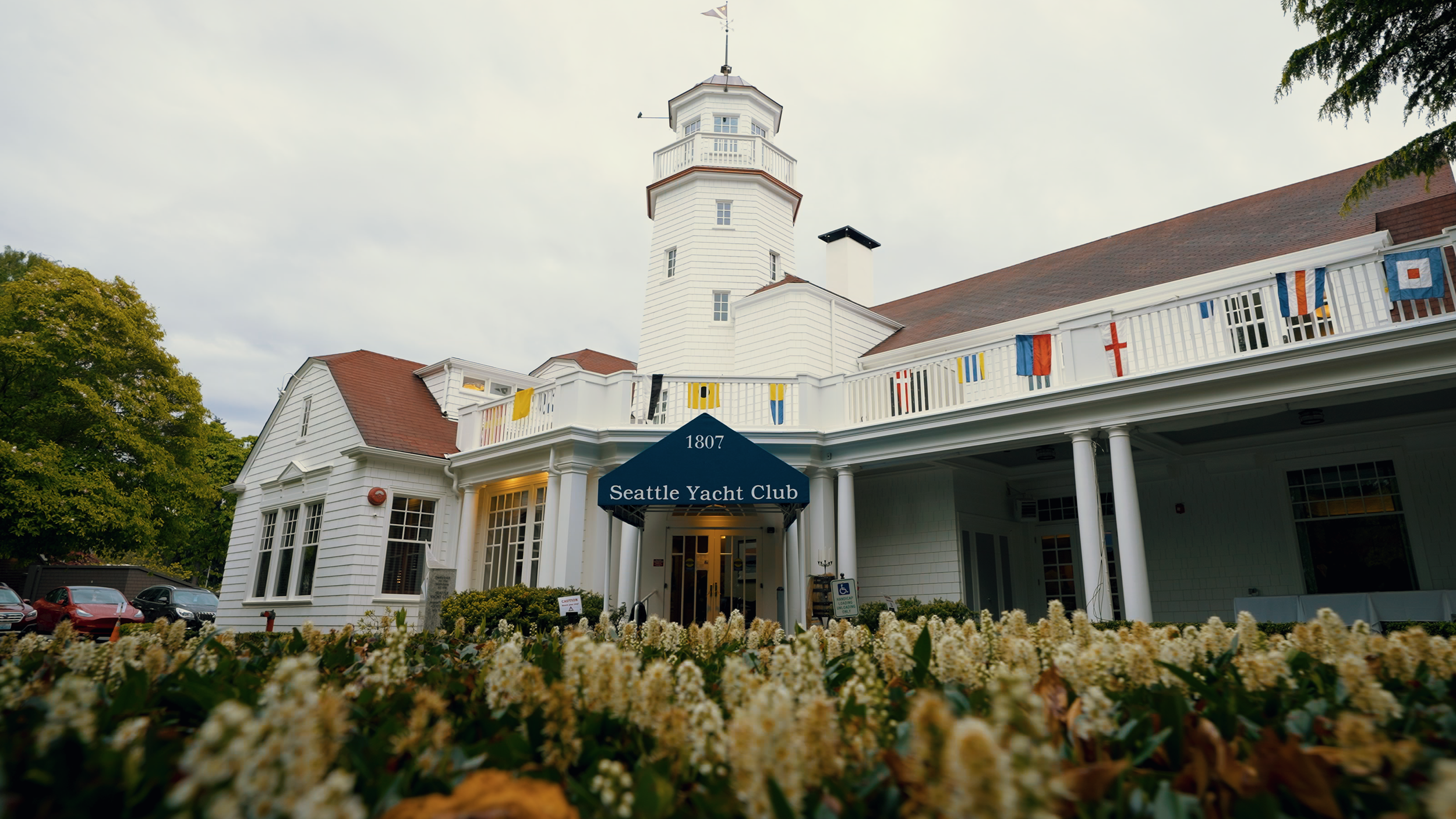 SEATTLE YACHT CLUB