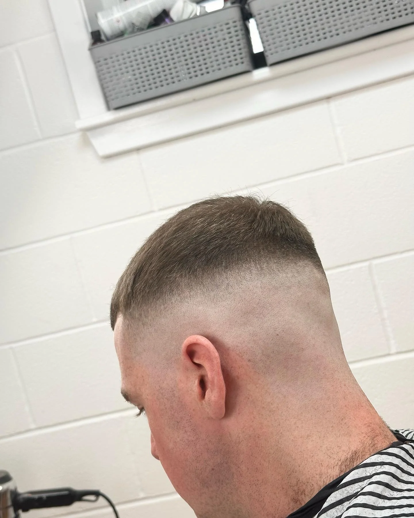 Freshy for @jamesedwardss_
#barber #barbershop #barberlife #haircut #menshair #skinfade #hairstyles #wahl #gamma #tpob #andis #welshbarber #britishbarber #fade #flintshire #flintshirebarbers #smallbusinessuk #sculpture #art