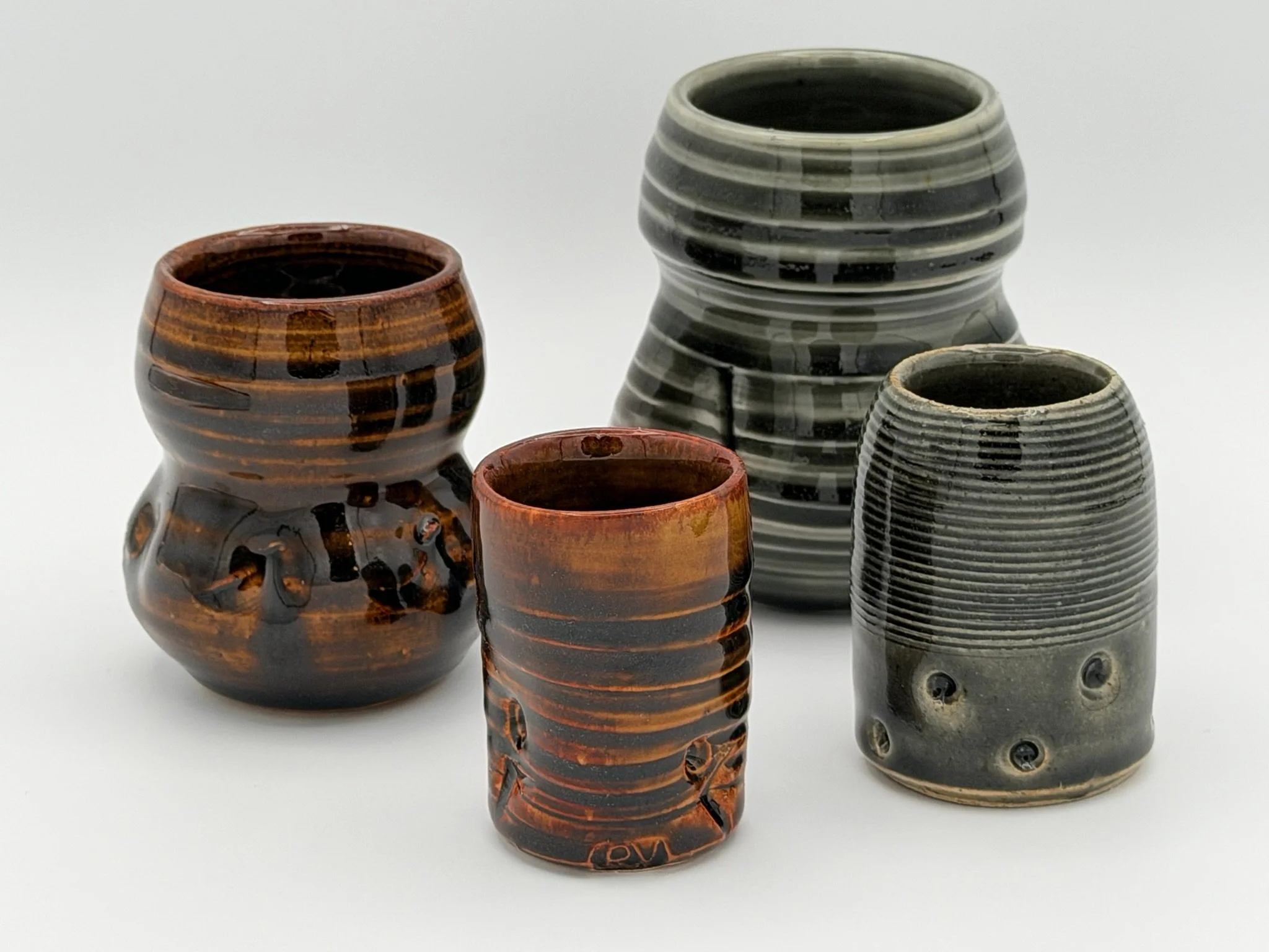 Vases blue brown.JPEG