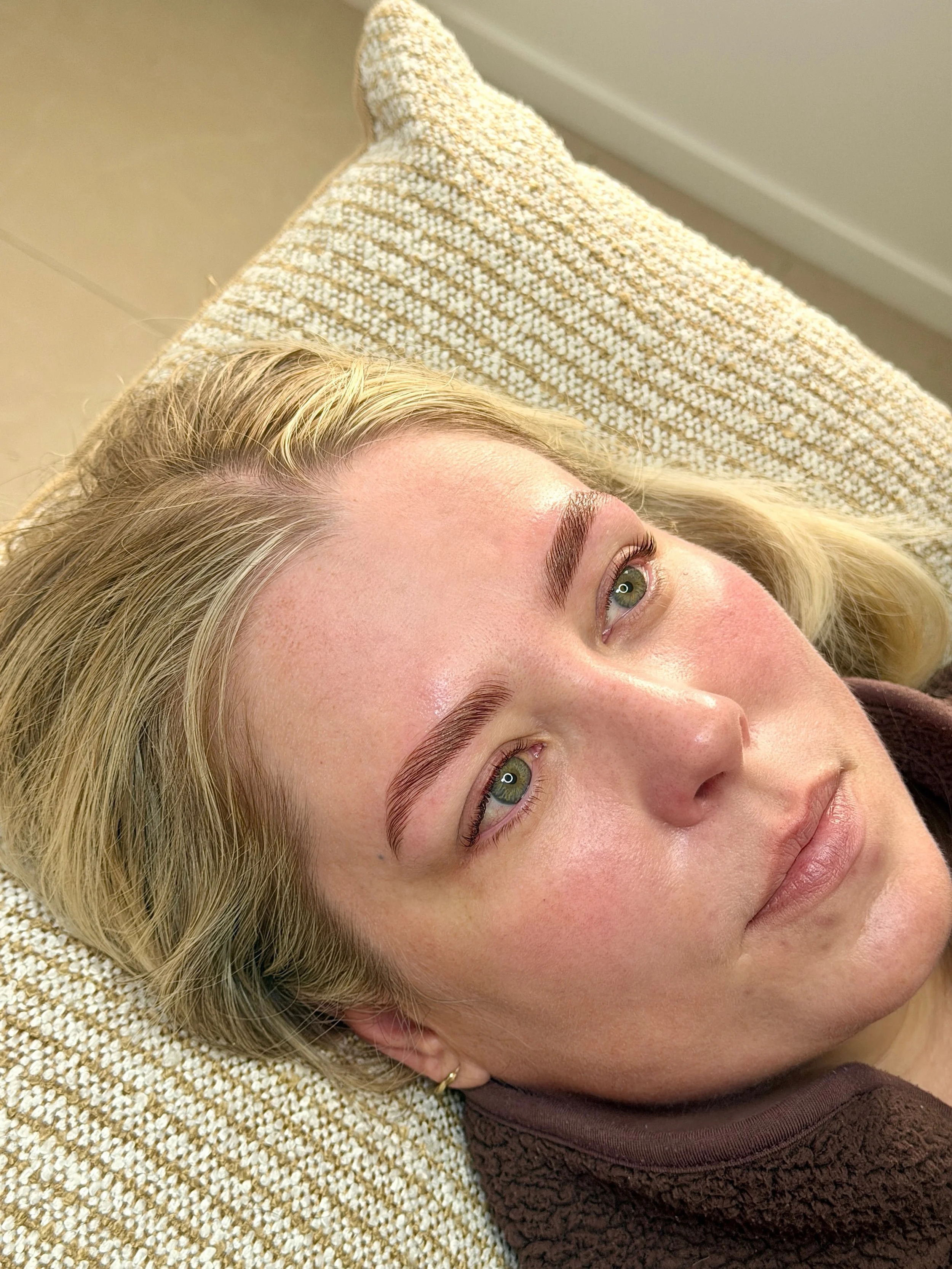 Keeping this brow lami softer in colour with a strong shape 🪄 

#warrimoobeauty #lowermountainsbeauty #penrithbeauty #cosmeticbrowtattoo