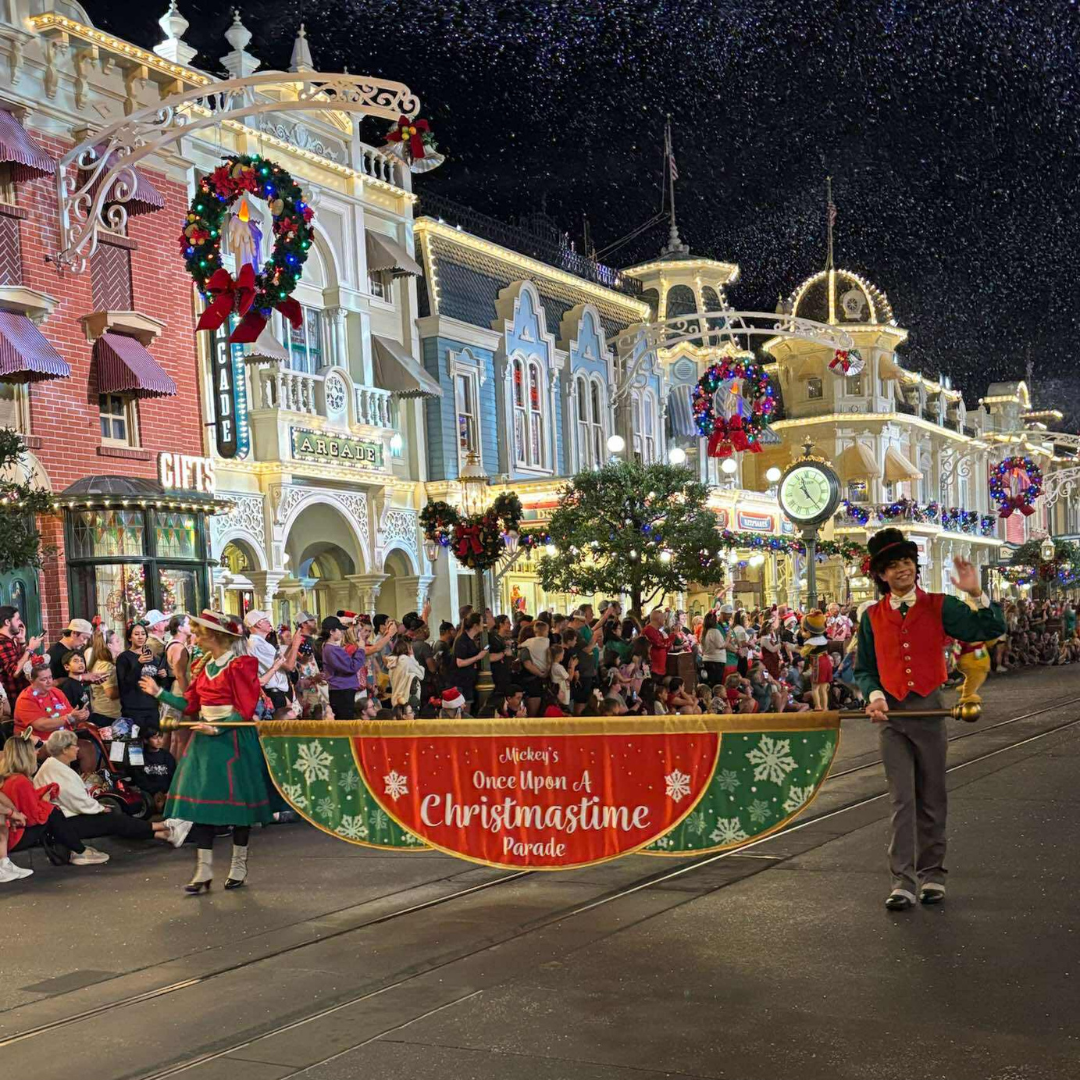 Jollywood Nights vs. Mickey’s Very Merry Christmas Party