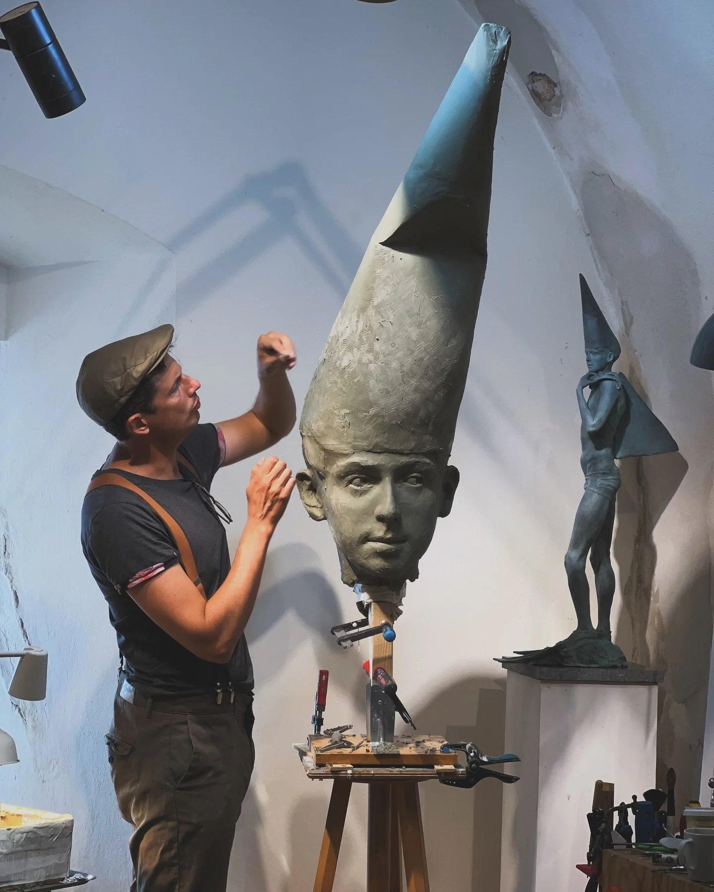 SCULPTOR PETER REUTERBERG