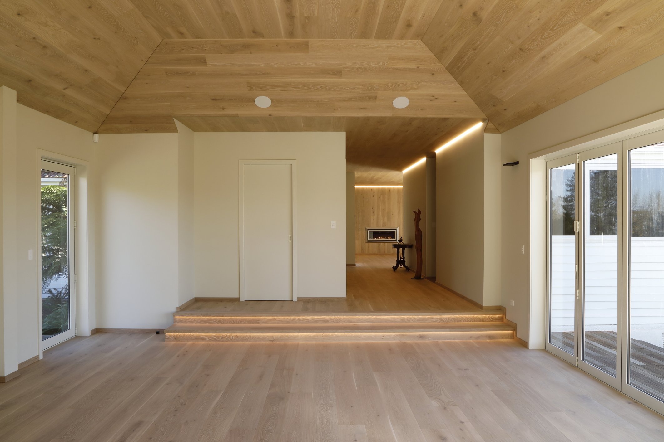 Floors & Interiors