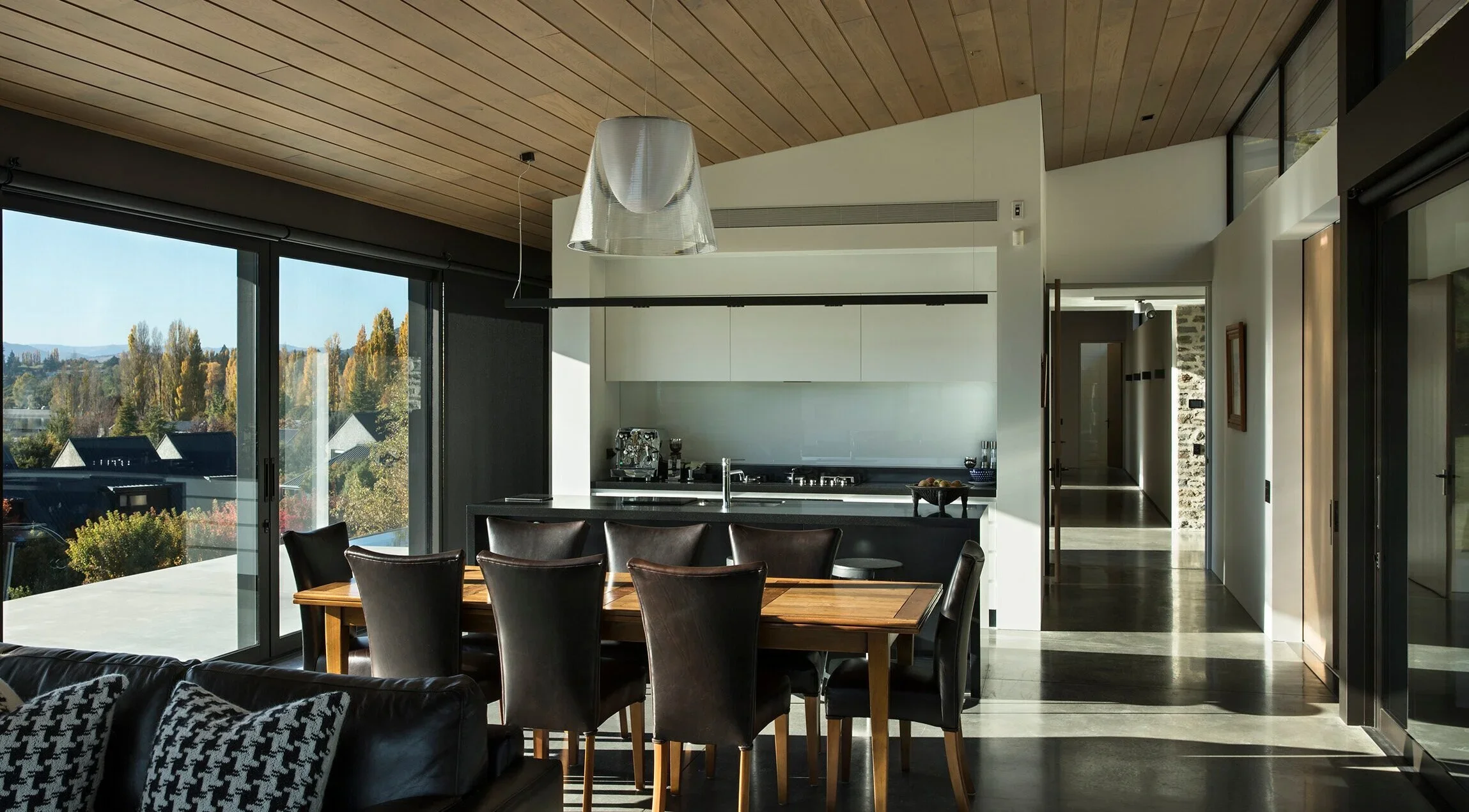 Mason%26Wales-Mount-Aspiring-House-Wanaka-Houses-Contemporary-206.webp