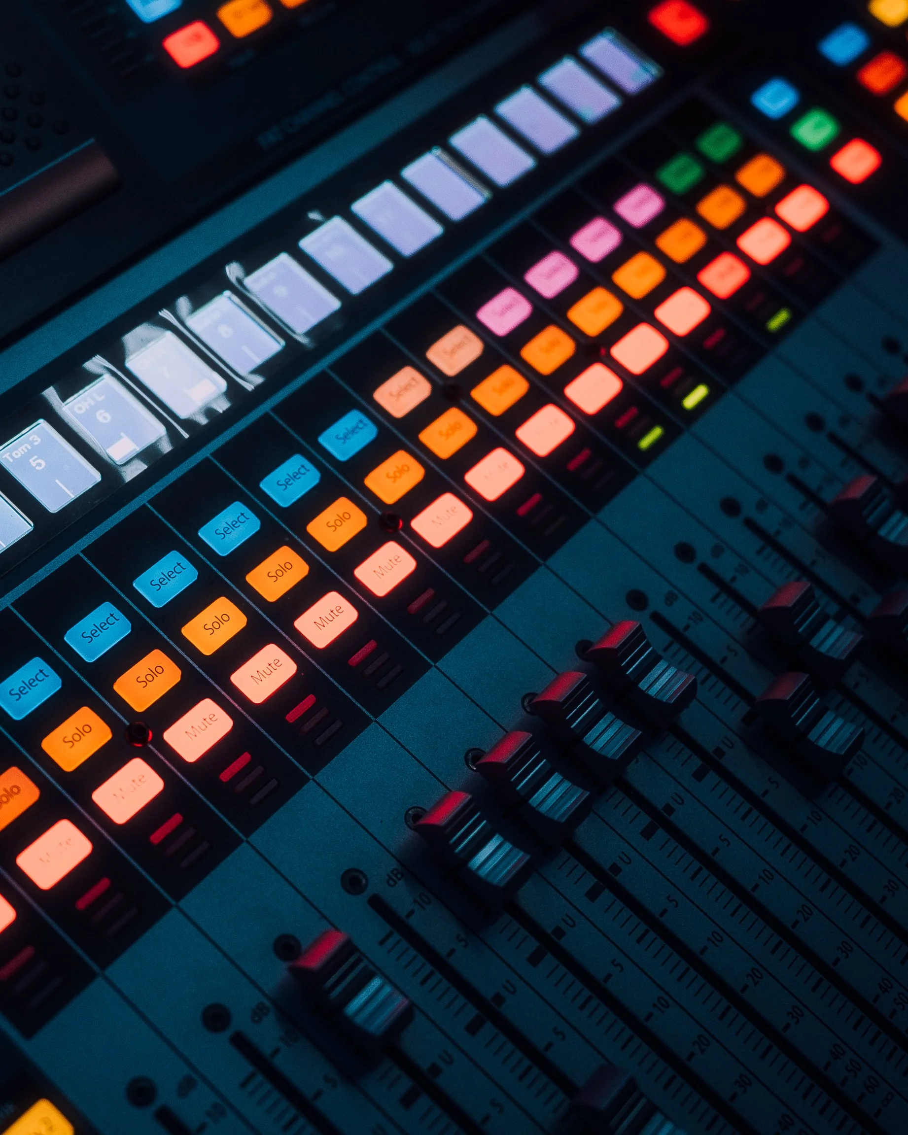 Karl Benjamin @ Infinity Room-14.jpg