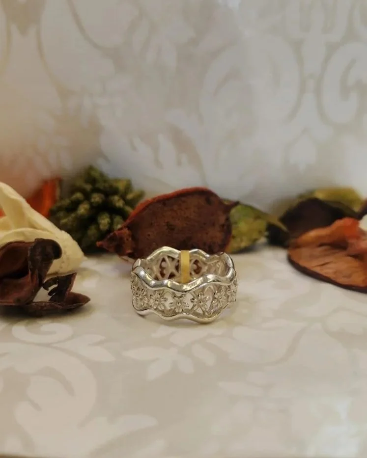 Silver flower ring
