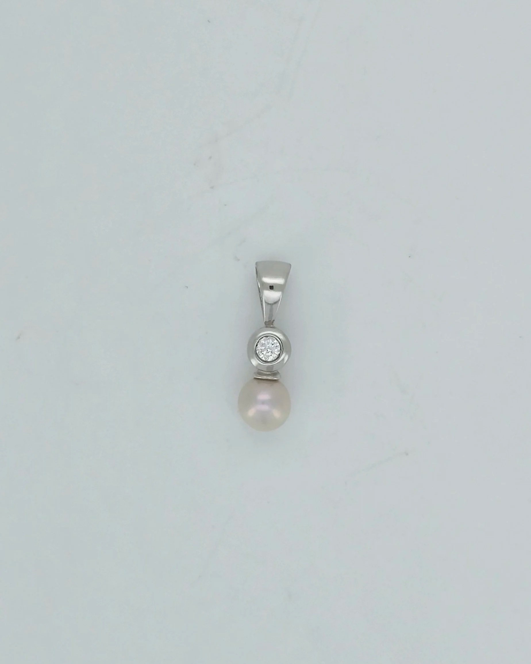 Sterling Silver Pearl Pendant