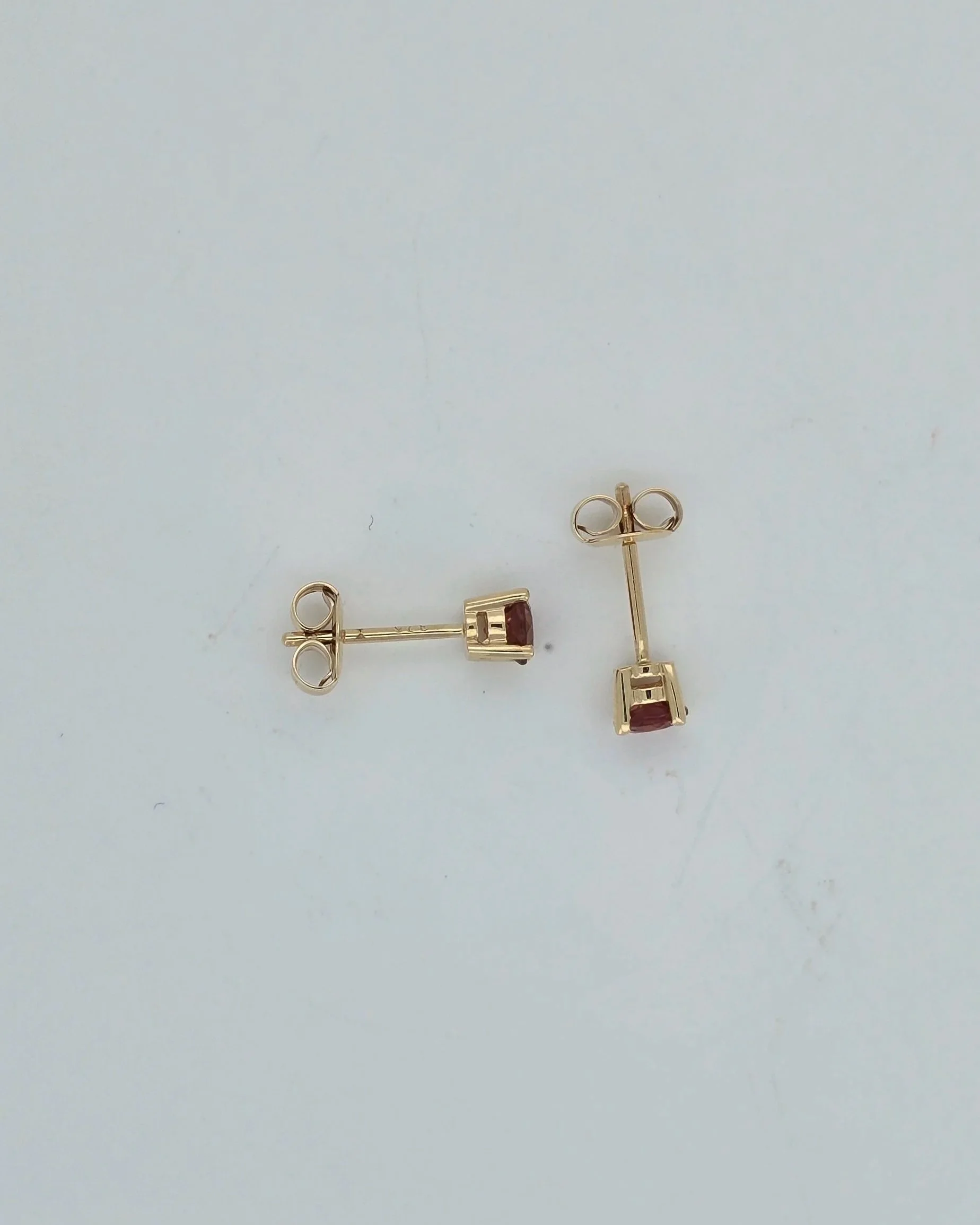 9ct Yellow Gold Pink Tourmaline Studs