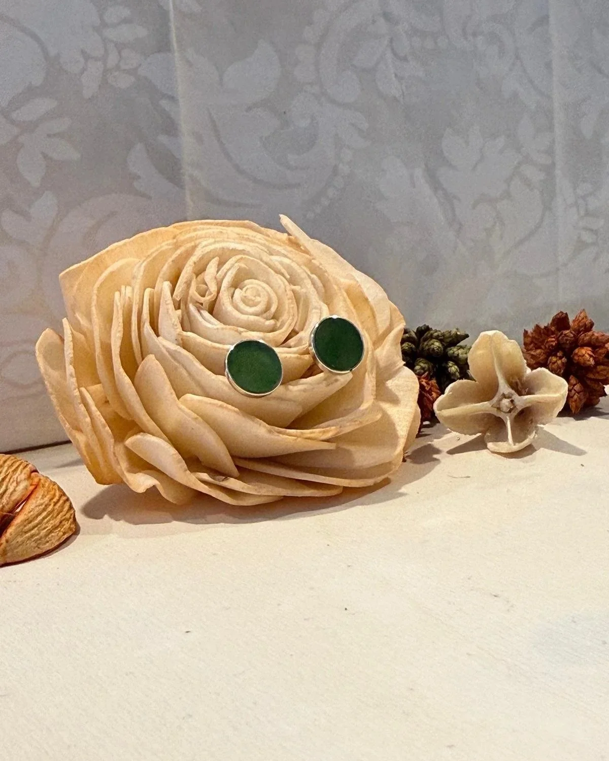 Silver 8mm round greenstone studs