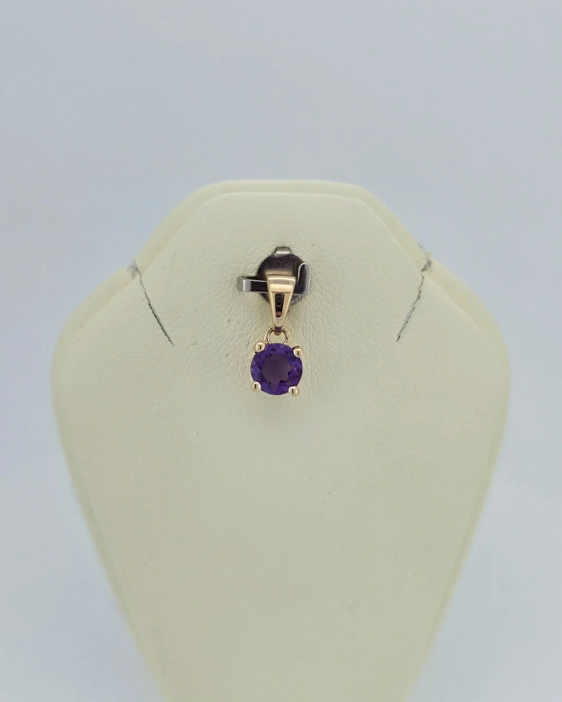 9ct Yellow Gold February Birthstone Amethyst Pendant