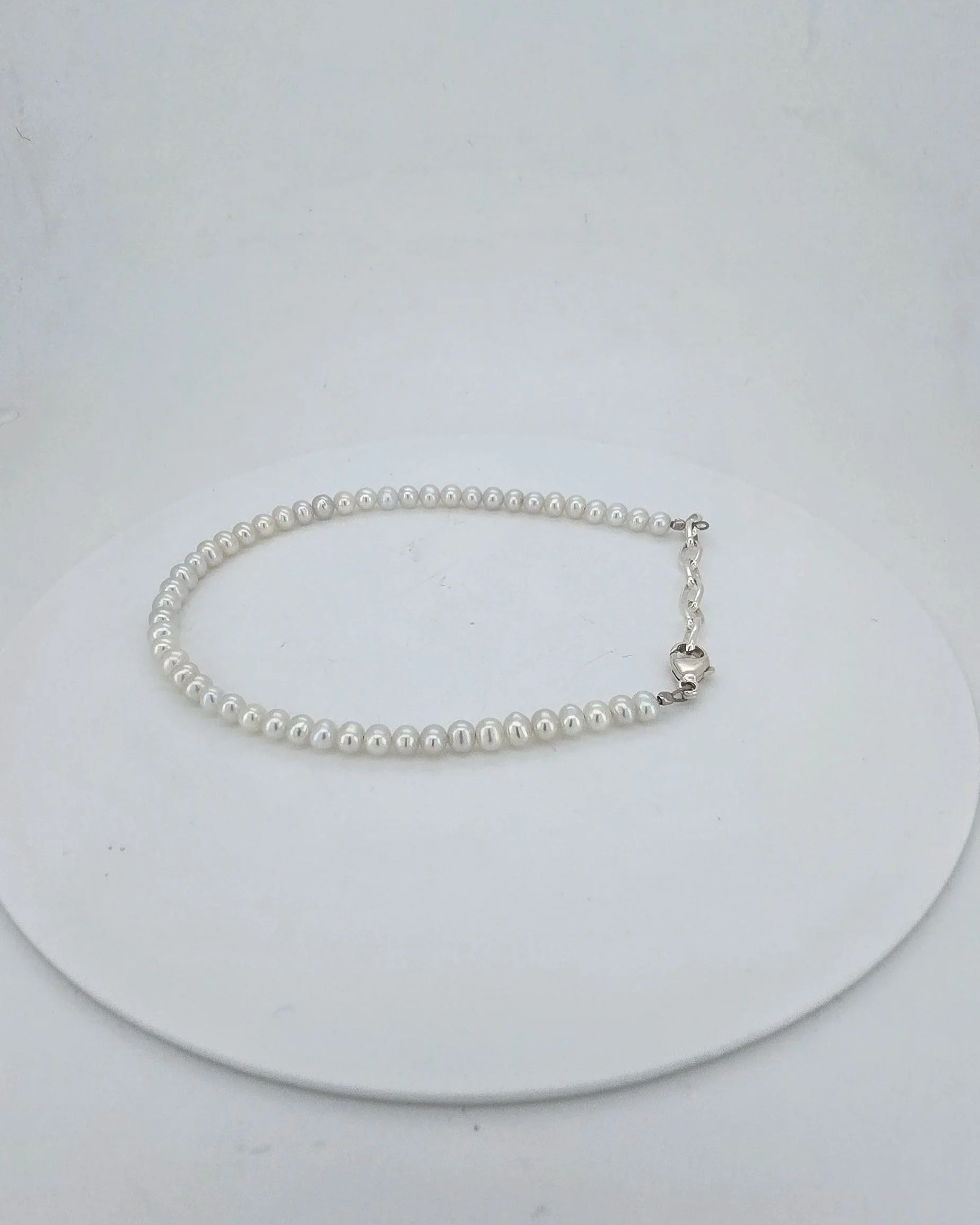 White Freshwater Pearl Bracelet