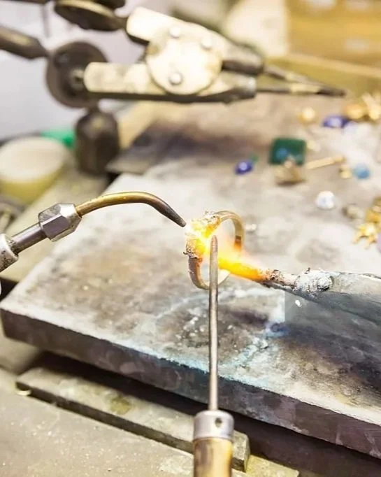 Professional Re-Tipping of Jewelry Prongs