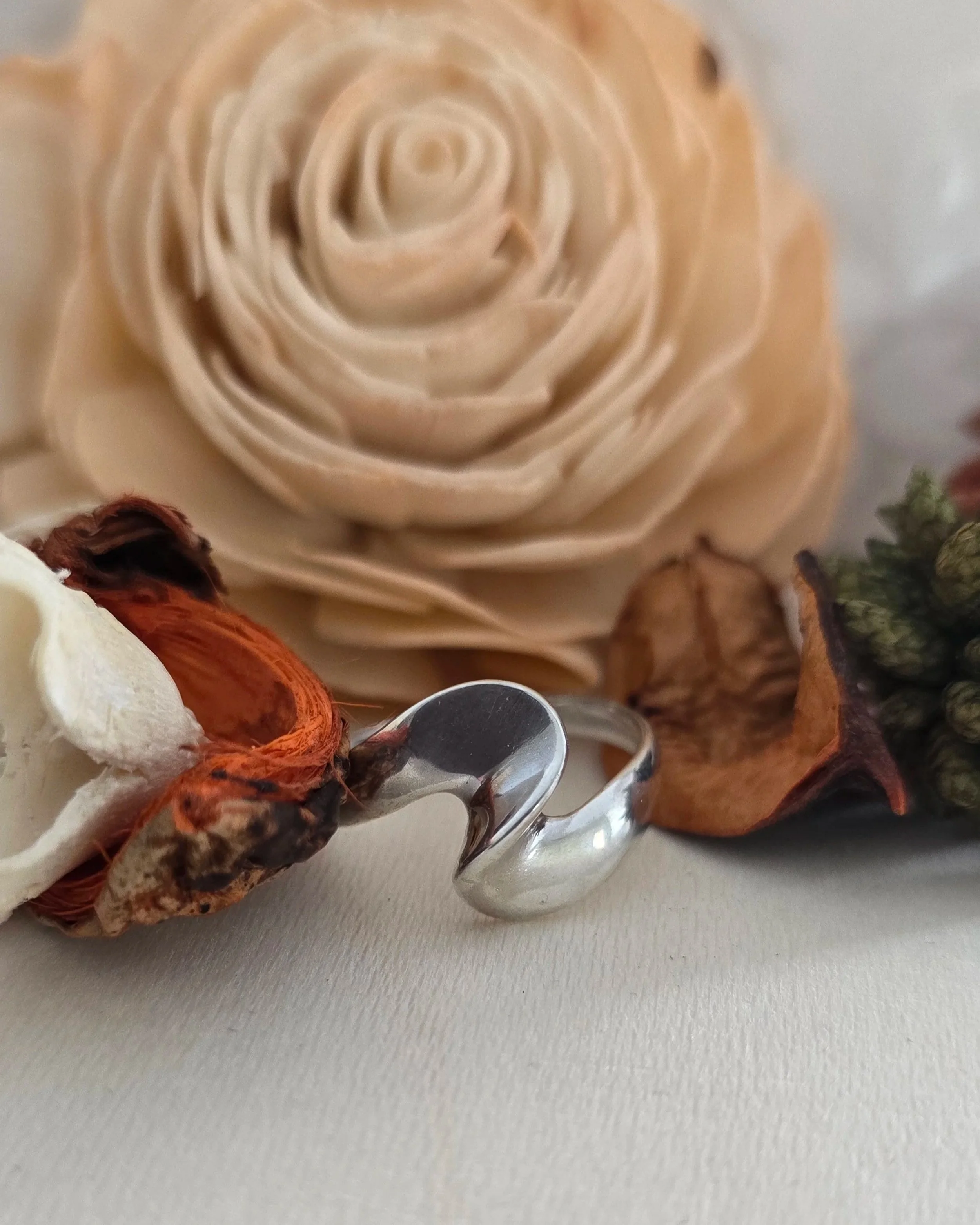 Silver Swirl Ring