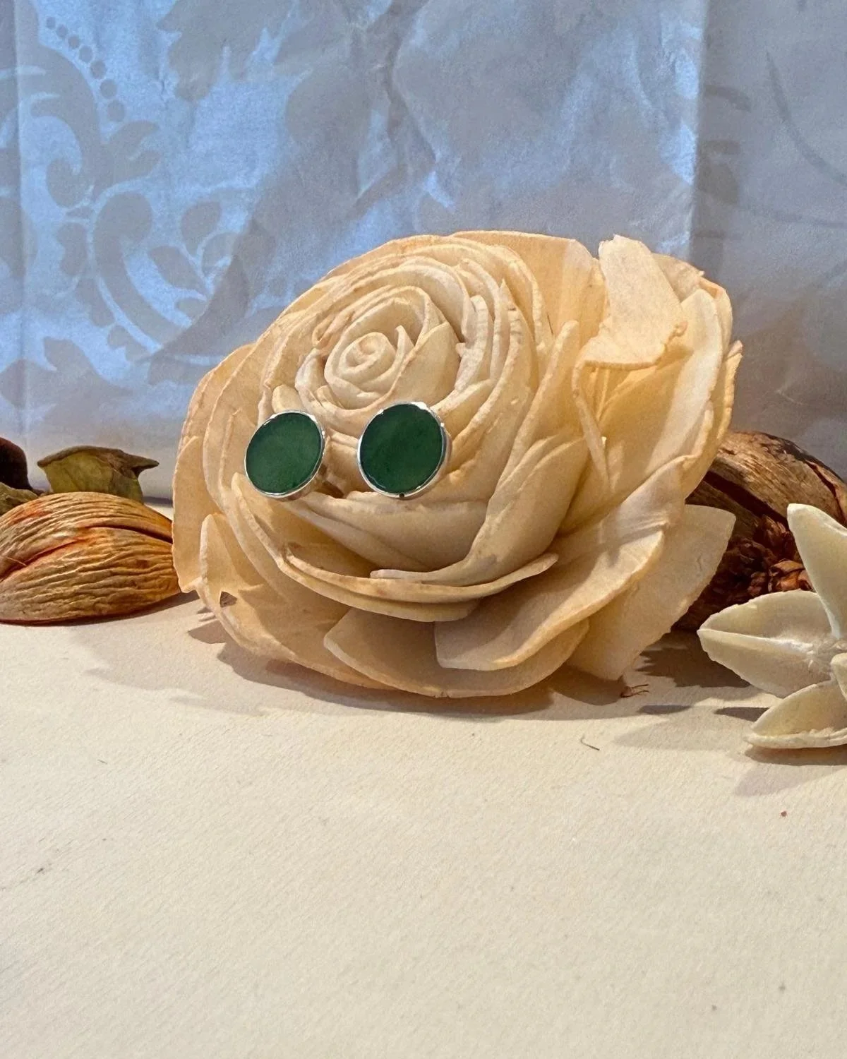 Silver 8mm round greenstone studs